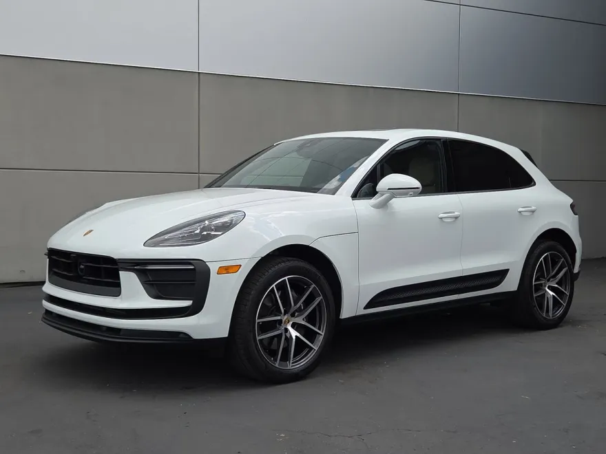 2025 Porsche Macan S photo 1
