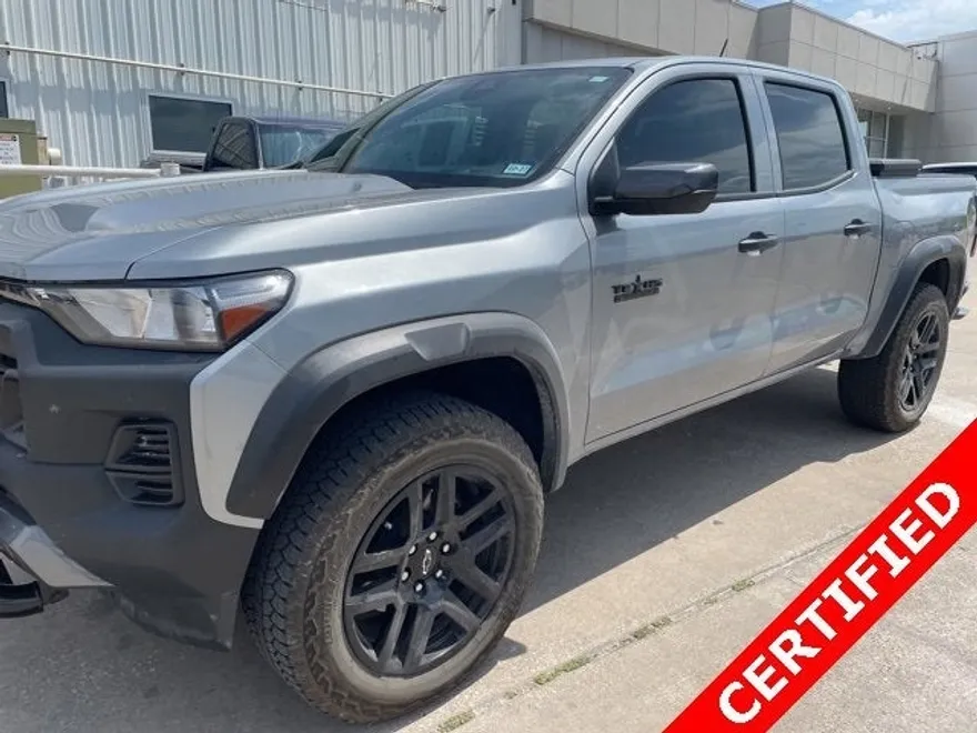 2025 Chevrolet Colorado Trail Boss photo 1