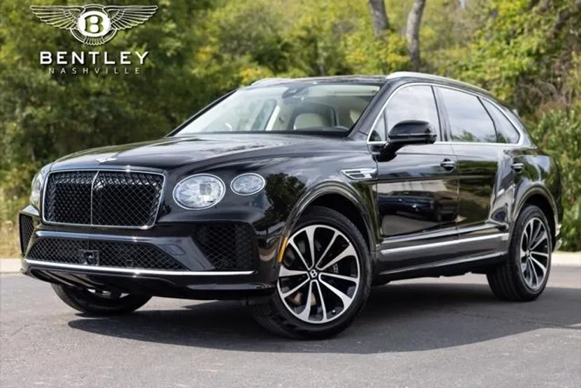 2025 Bentley Bentayga V8 photo 1