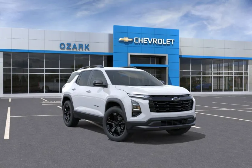 2026 Chevrolet Equinox LT photo 1