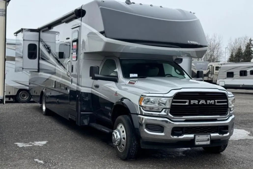 2021 Ram 5500 photo 1