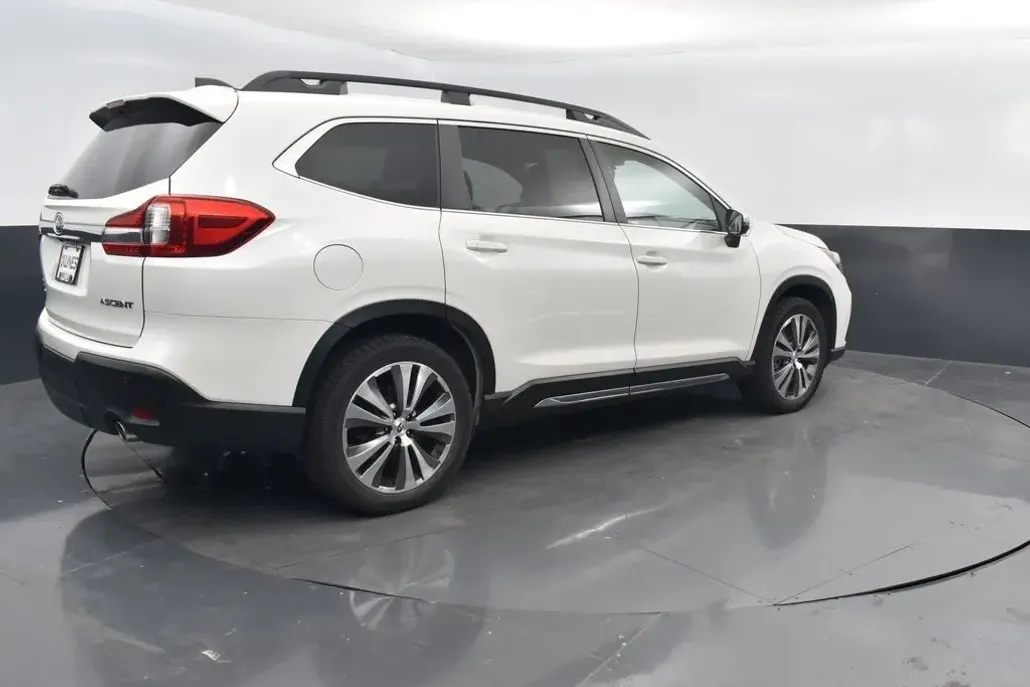 2021 Subaru Ascent Limited photo 1