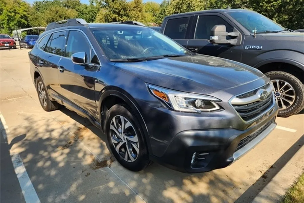 2021 Subaru Outback Touring photo 1