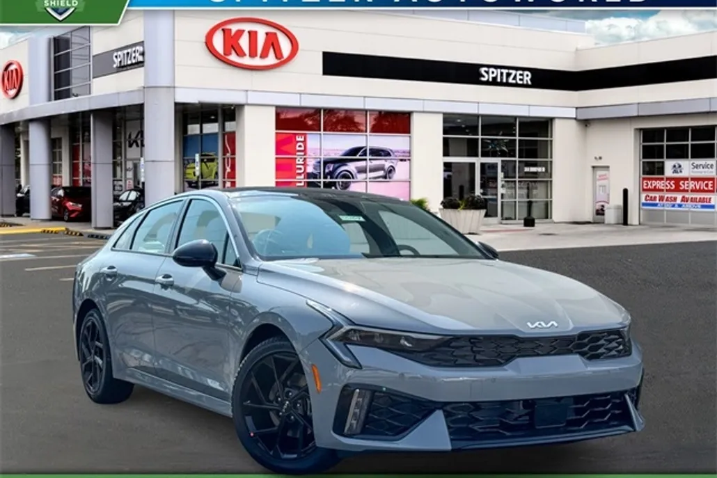 2026 Kia K5 GT-Line photo 1