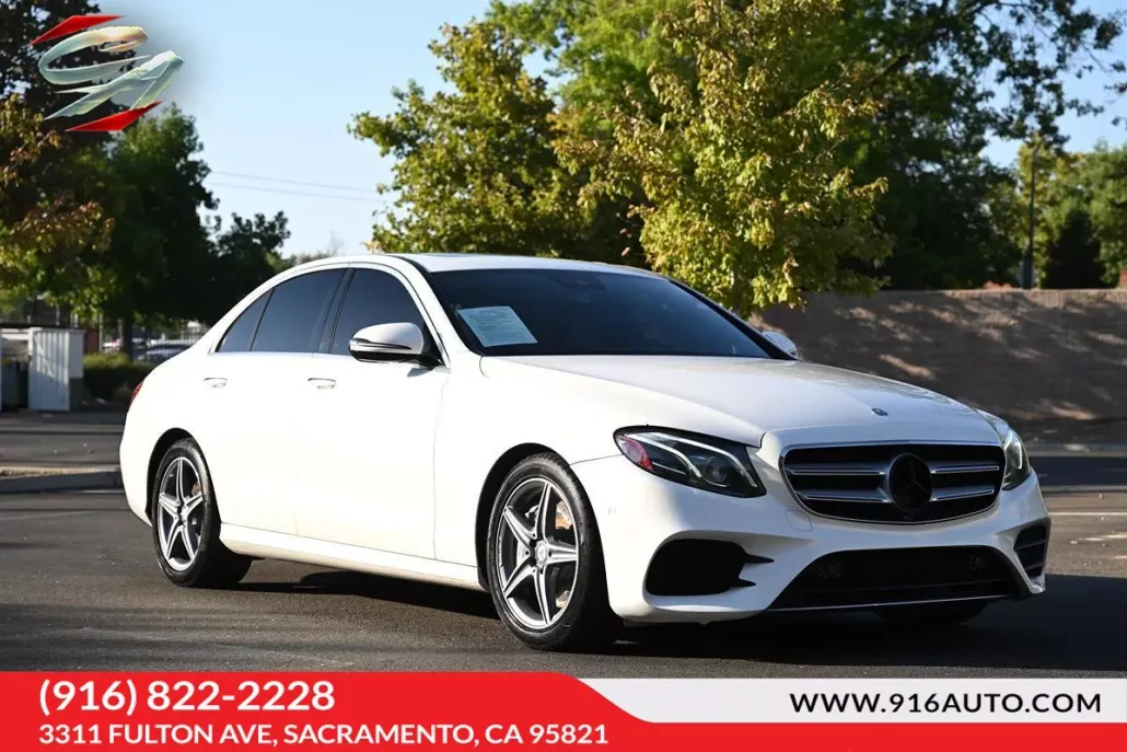 2017 Mercedes Benz E 300 Sport Sedan photo 1