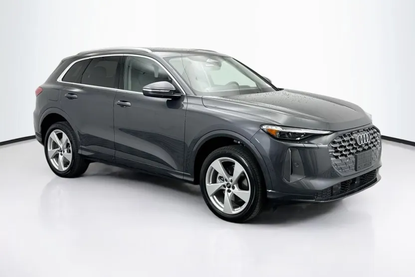 2025 Audi Q5 2.0T Premium Plus photo 1