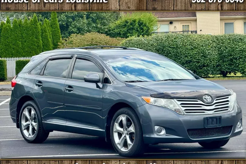 2011 Toyota Venza photo 1