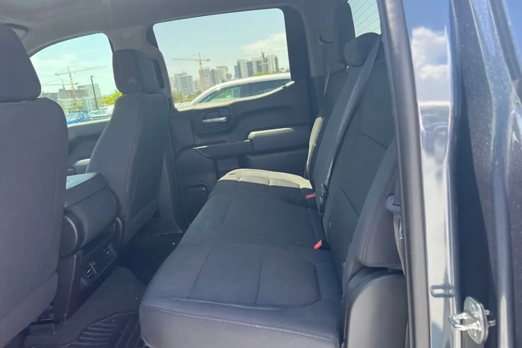2021 Chevrolet Silverado 1500 Custom photo 1