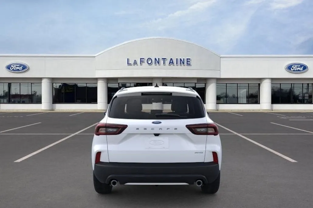 2025 Ford Escape ST-Line photo 1