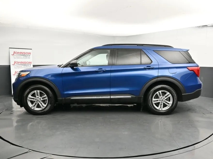 2020 Ford Explorer XLT photo 1