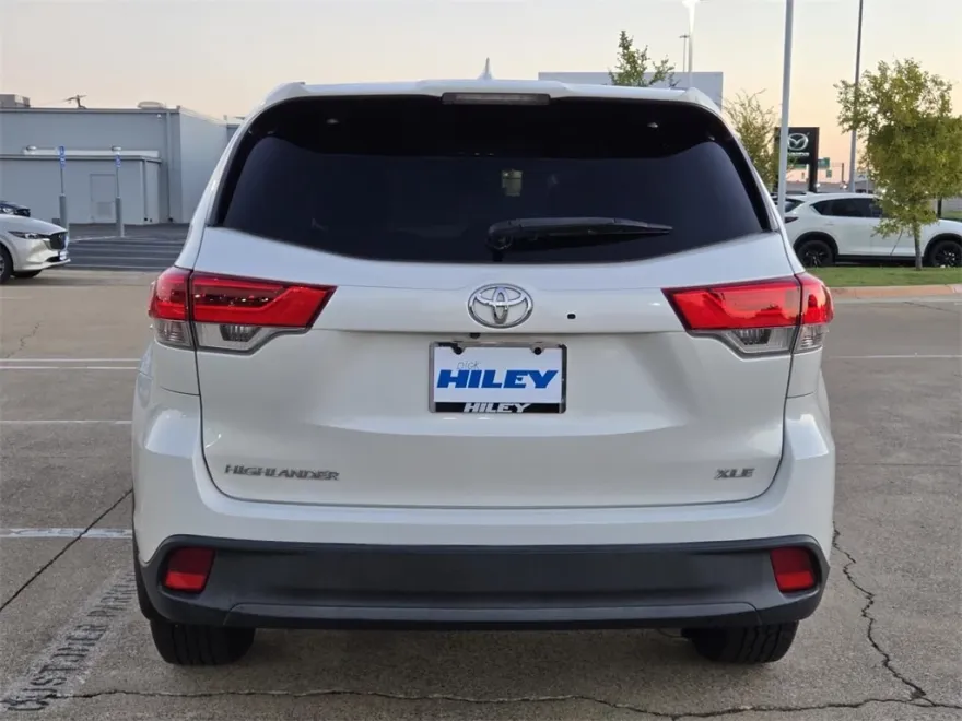 2018 Toyota Highlander XLE photo 1