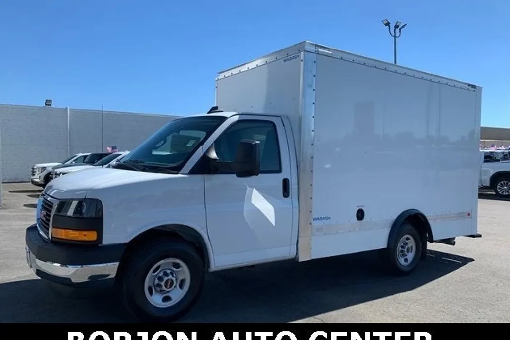 2024 Gmc Savana Cutaway 3500 photo 1