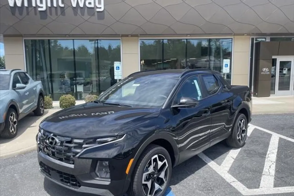 2024 Hyundai Santa Cruz Limited photo 1