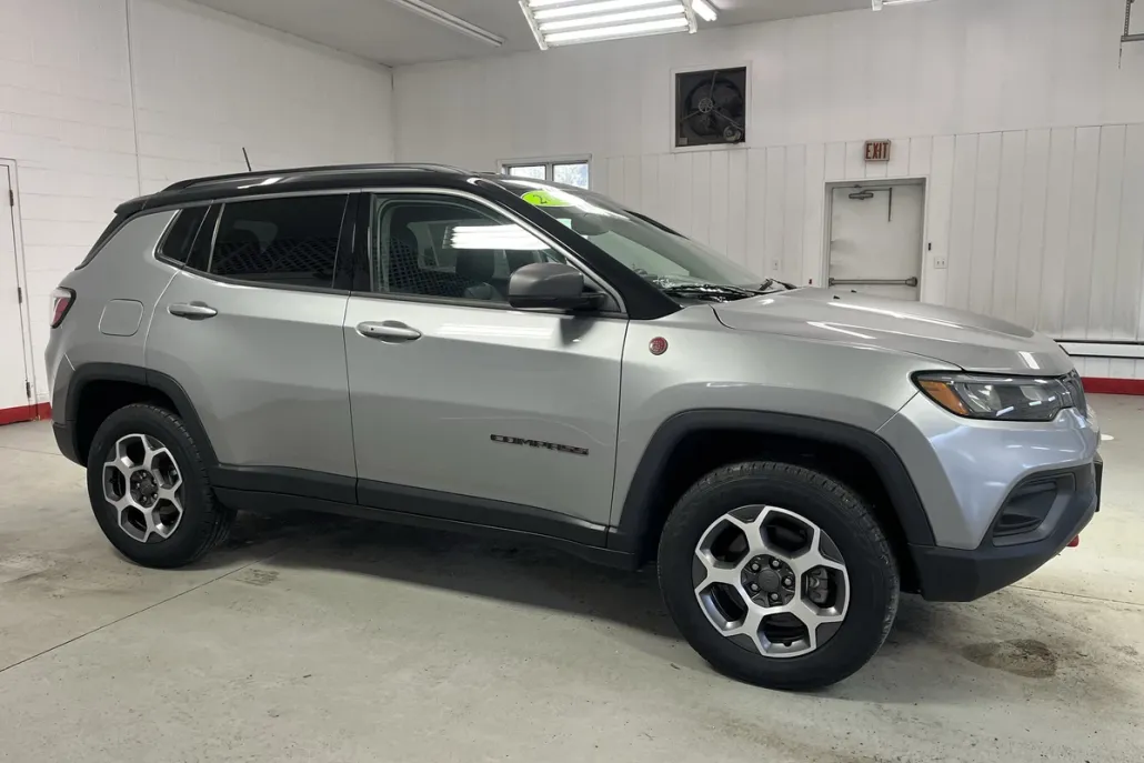 2022 Jeep Compass Trailhawk photo 1
