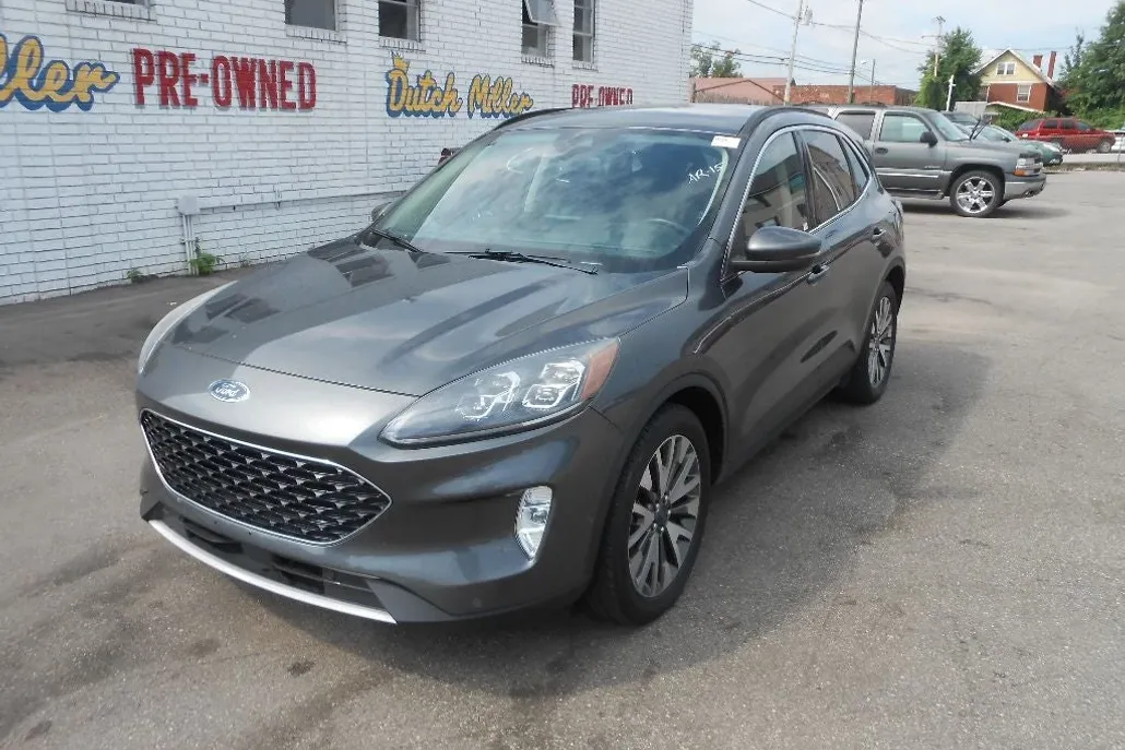 2020 Ford Escape Titanium Hybrid photo 1