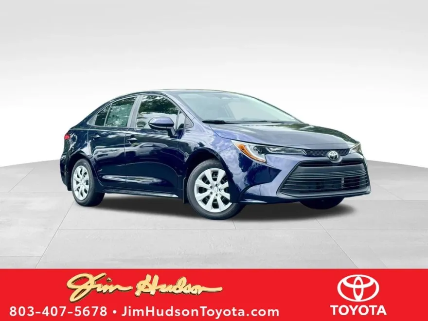 2025 Toyota Corolla LE photo 1