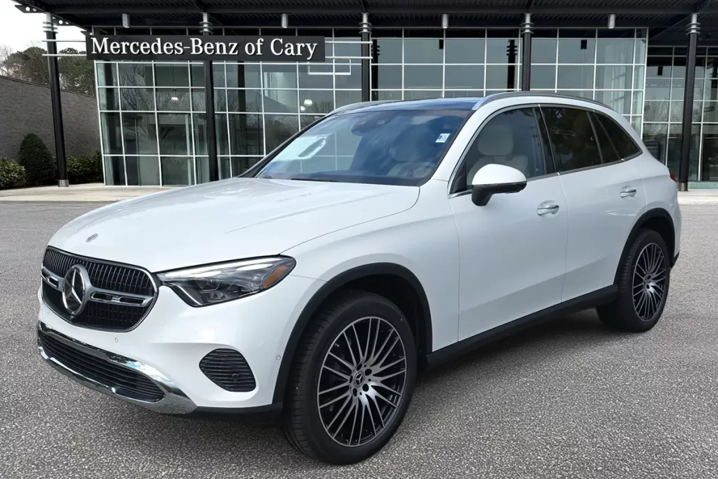 2026 Mercedes Benz GLC 300 4MATIC photo 1
