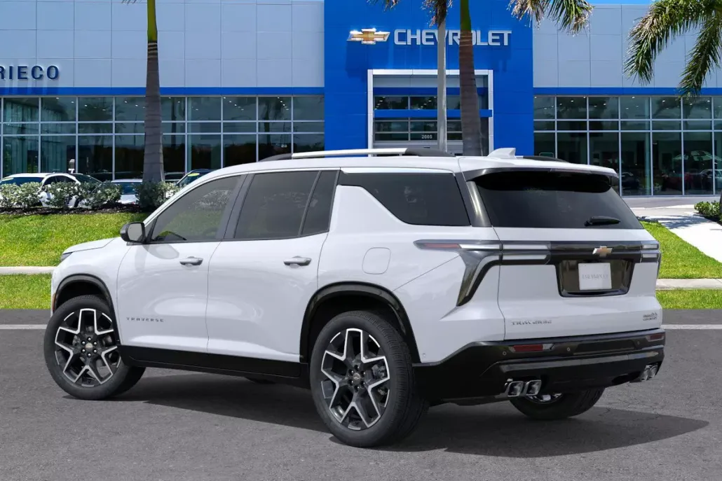 2026 Chevrolet Traverse High Country photo 1