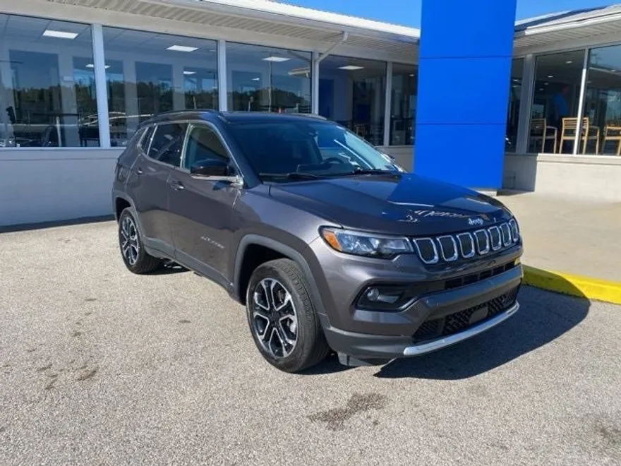 2022 Jeep Compass Limited photo 1
