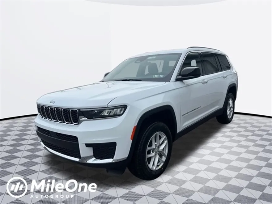 2025 Jeep Grand Cherokee Laredo Sport photo 1