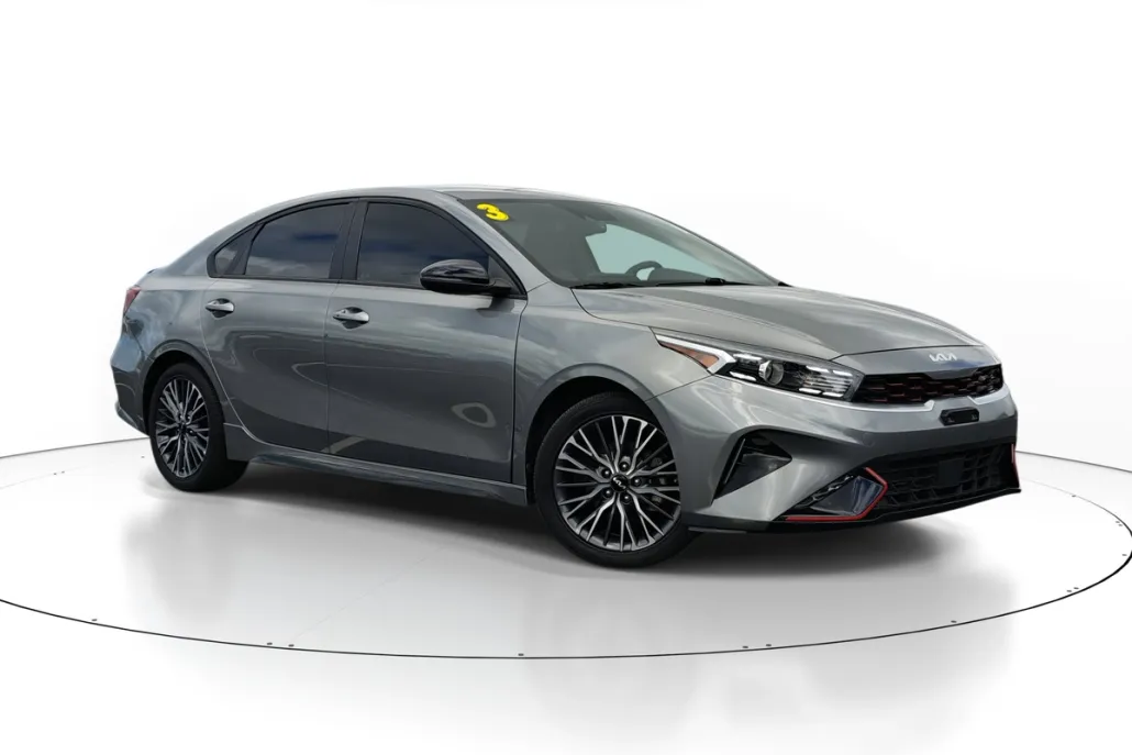 2023 Kia Forte GT-Line photo 1