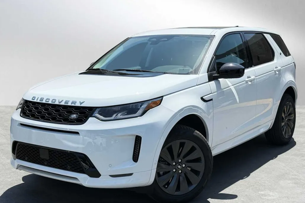 2025 Land Rover Discovery Sport S photo 1