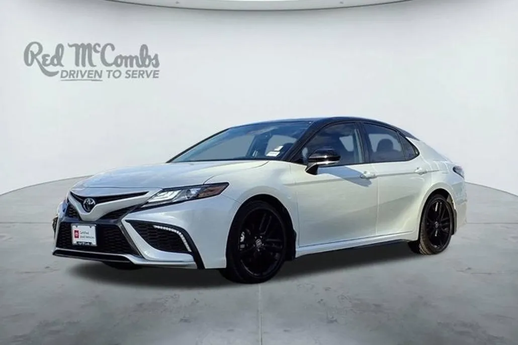 2023 Toyota Camry XSE photo 1