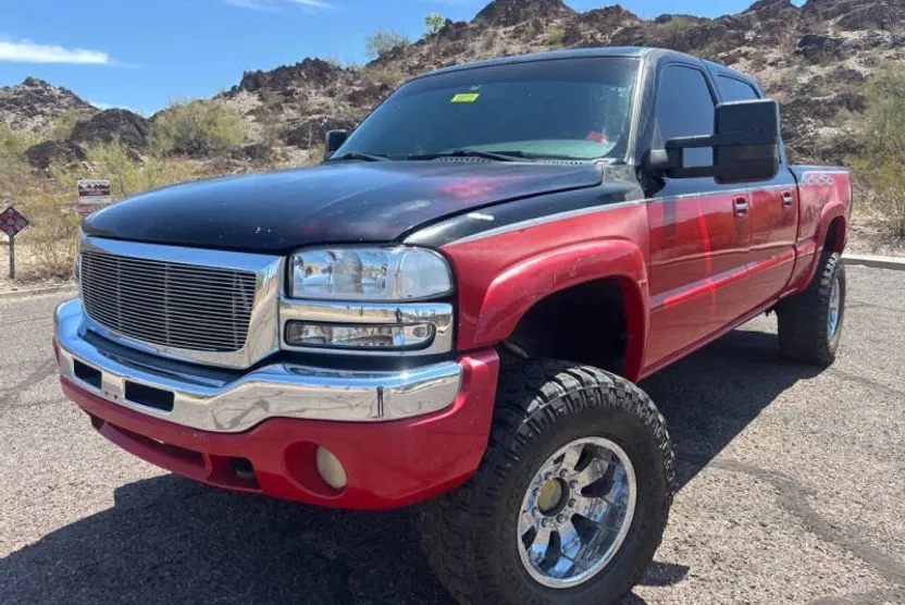 2003 Gmc Sierra SLE photo 1