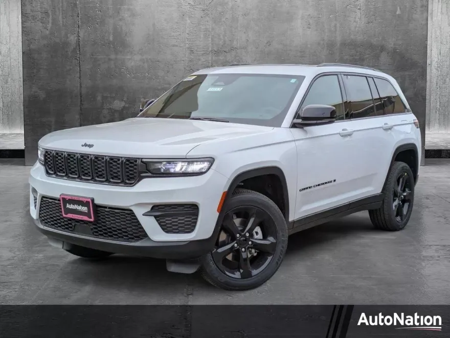 2025 Jeep Grand Cherokee Altitude photo 1