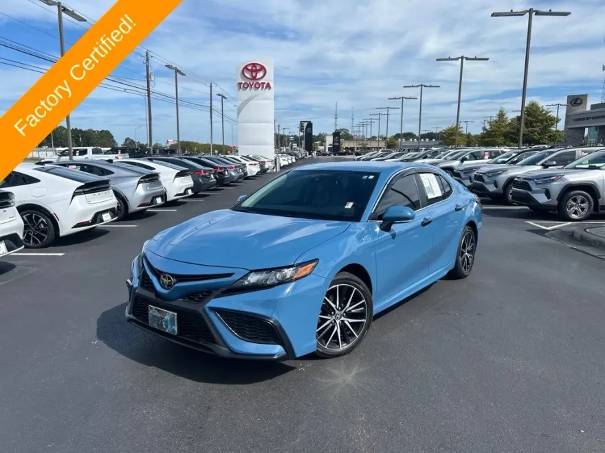 2024 Toyota Camry SE photo 1