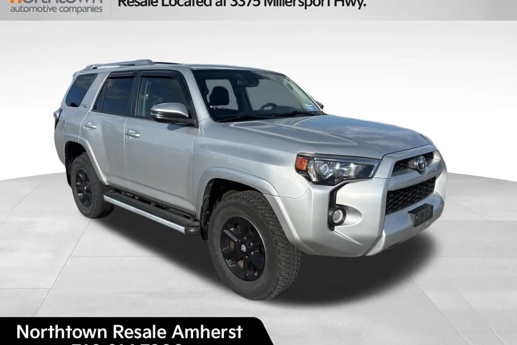 2017 Toyota 4Runner SR5 Premium photo 1