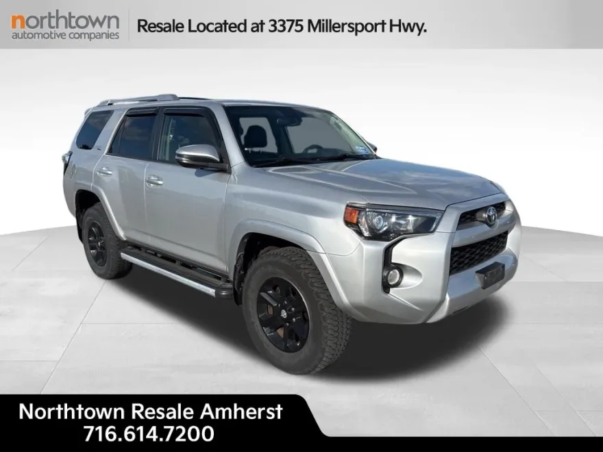 2017 Toyota 4Runner SR5 Premium photo 1