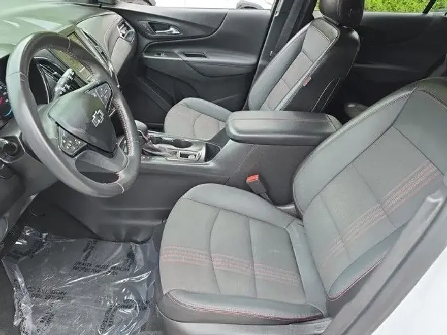 2022 Chevrolet Equinox RS photo 1