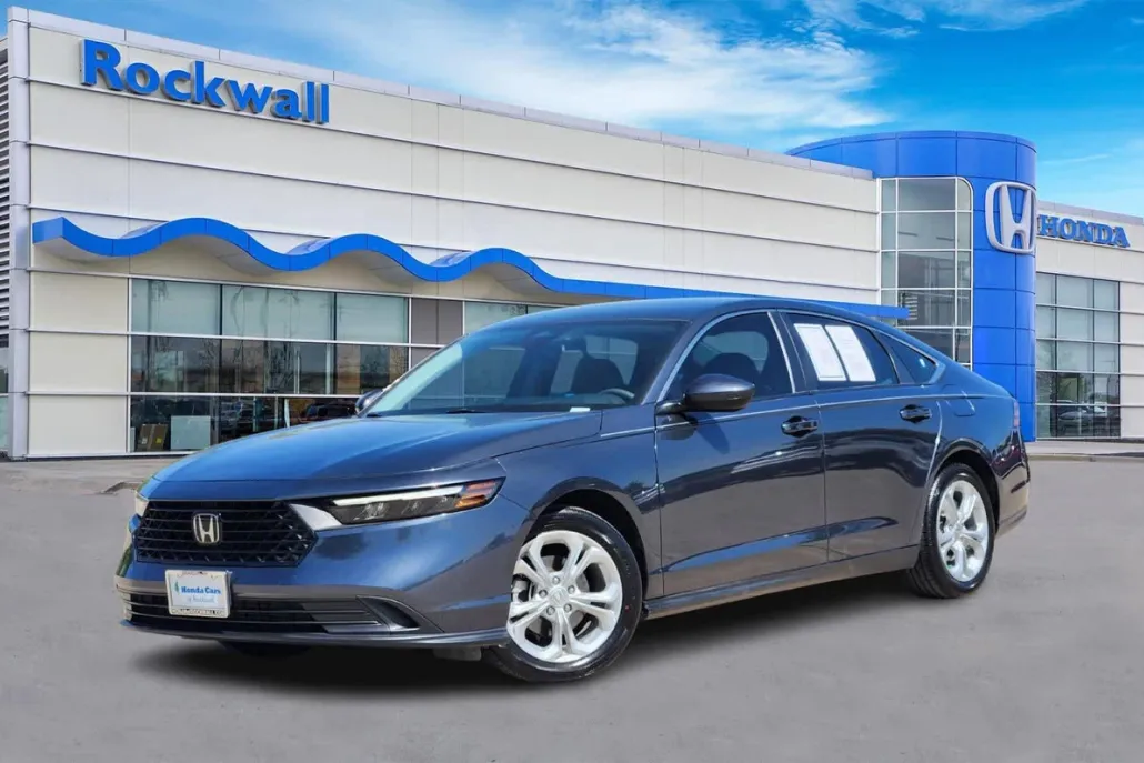 2023 Honda Accord LX photo 1