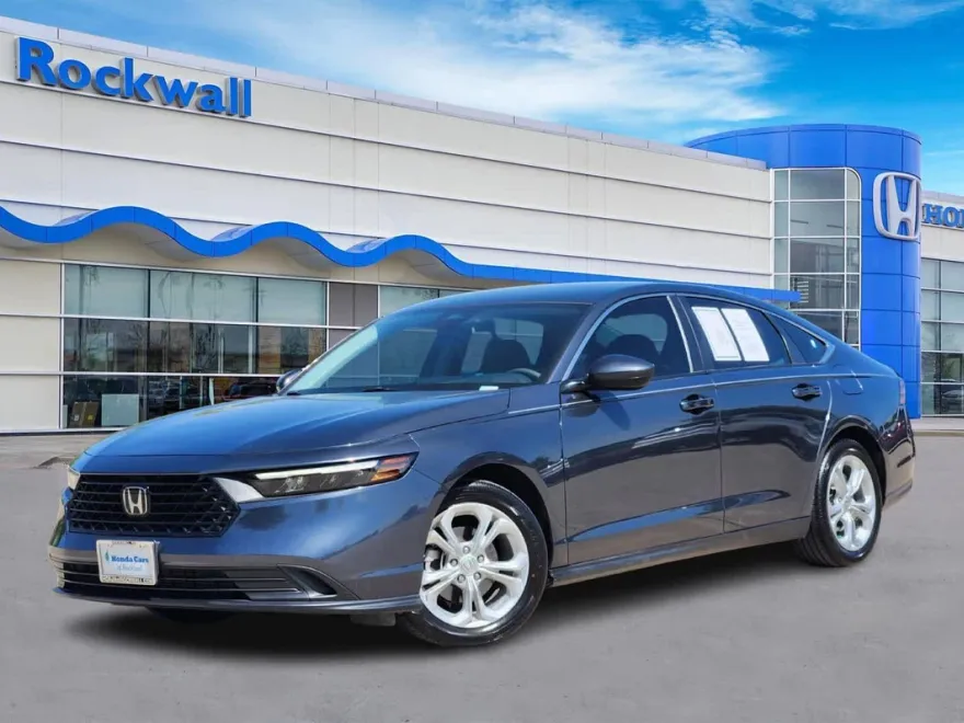 2023 Honda Accord LX photo 1