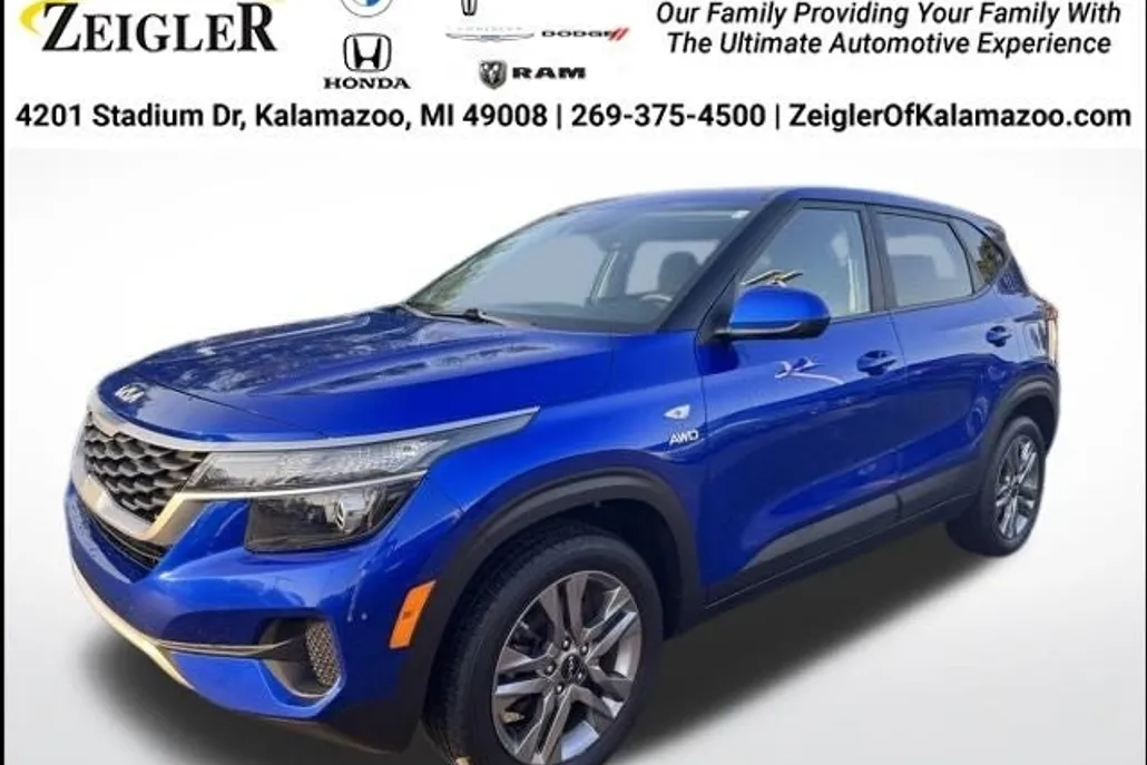 2022 Kia Seltos LX photo 1