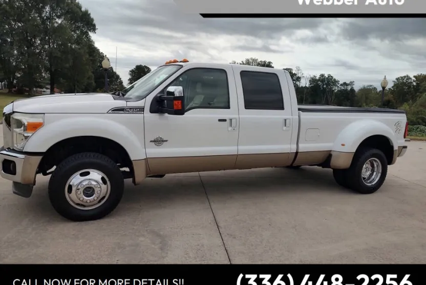 2011 Ford F-450 Lariat photo 1
