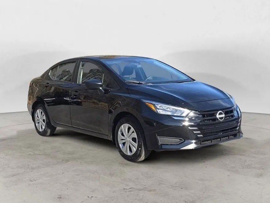 2025 Nissan Versa S photo 2