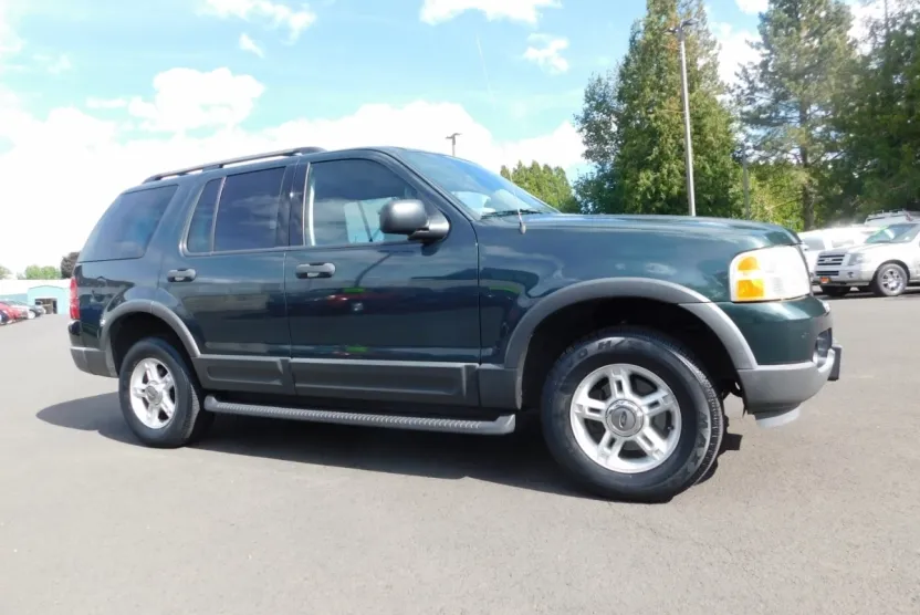 2003 Ford Explorer XLT Sport photo 1