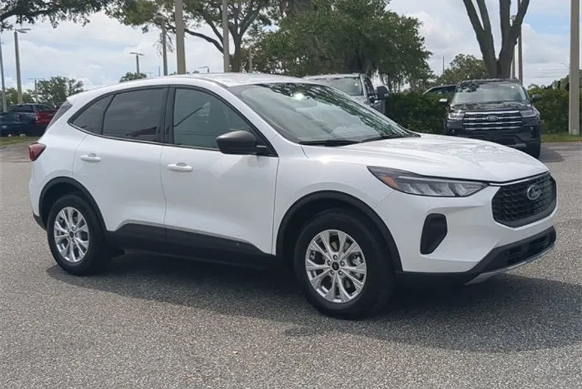 2025 Ford Escape Active photo 1