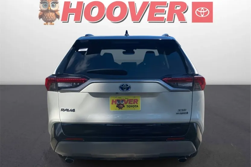 2022 Toyota RAV4 Hybrid XSE photo 1
