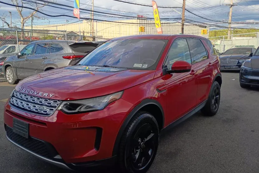 2020 Land Rover Discovery Sport SE photo 1