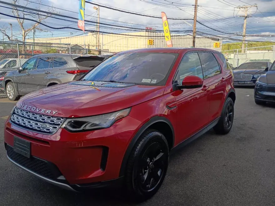 2020 Land Rover Discovery Sport SE photo 1