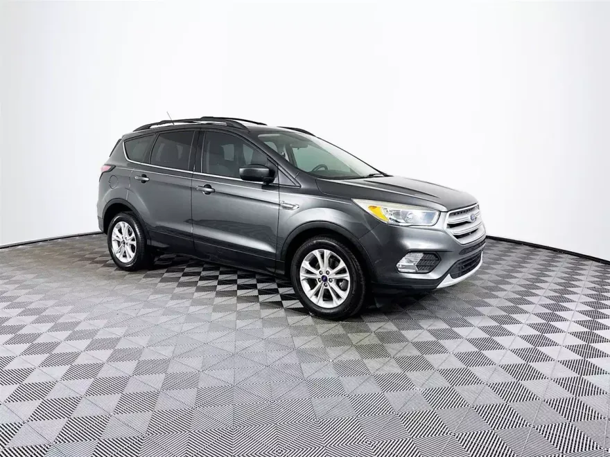2018 Ford Escape SE photo 1