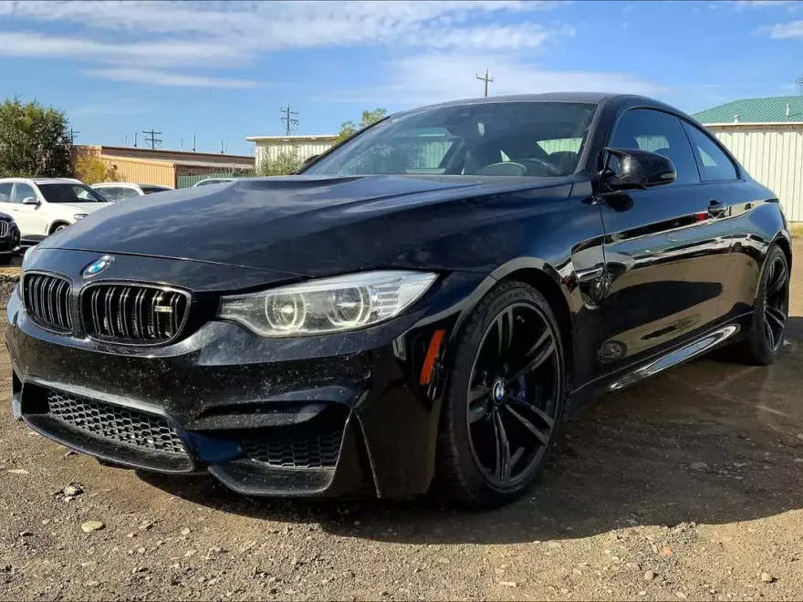 2015 Bmw M4 Coupe photo 1