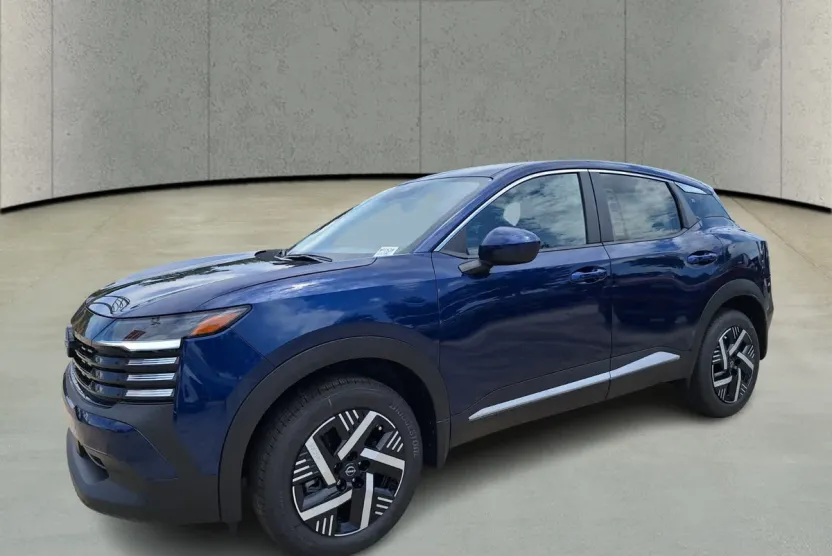 2025 Nissan Kicks SV photo 1