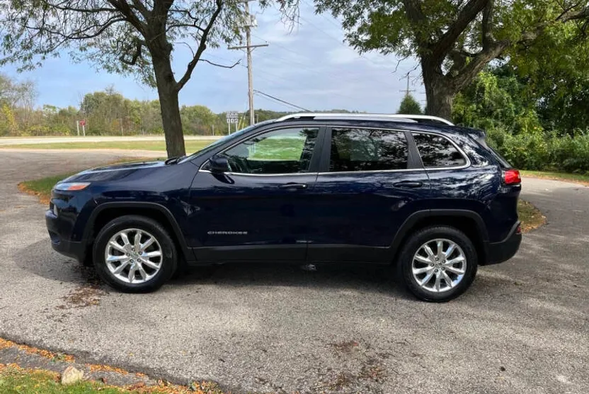 2014 Jeep Cherokee Limited photo 1