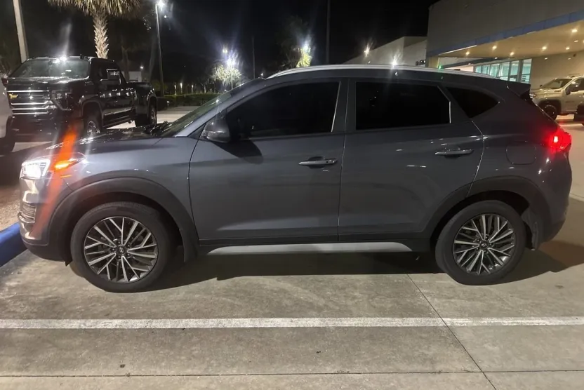 2021 Hyundai Tucson SEL photo 1