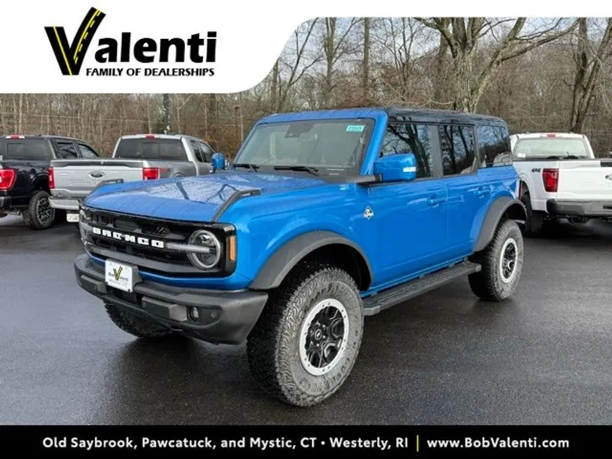 2024 Ford Bronco Outer Banks photo 1