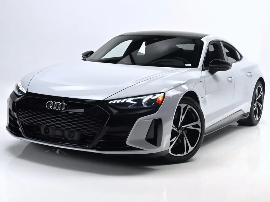 2022 Audi e-tron GT Prestige photo 1